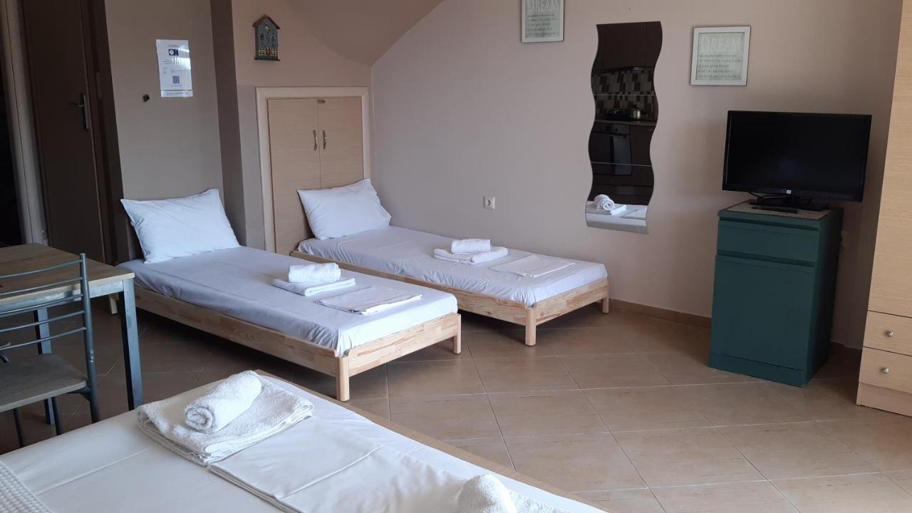 דירות PalaiónTsiflíkion Casa Di Leni מראה חיצוני תמונה